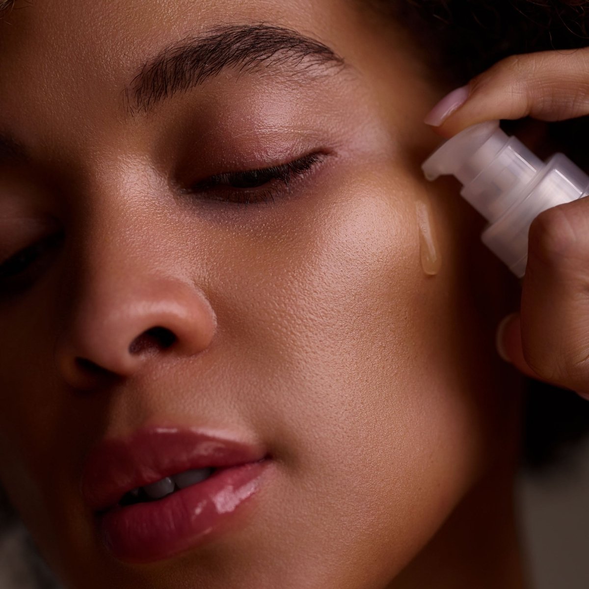 Mandelic Acid Radiance Serum - Colleen Rothschild Beauty